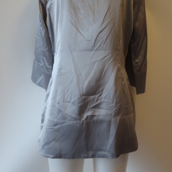 NWT Womens BCBGMaxazria Silver Satin Rhinestone V-Neck Tunic Top M * - Picture 9 of 12